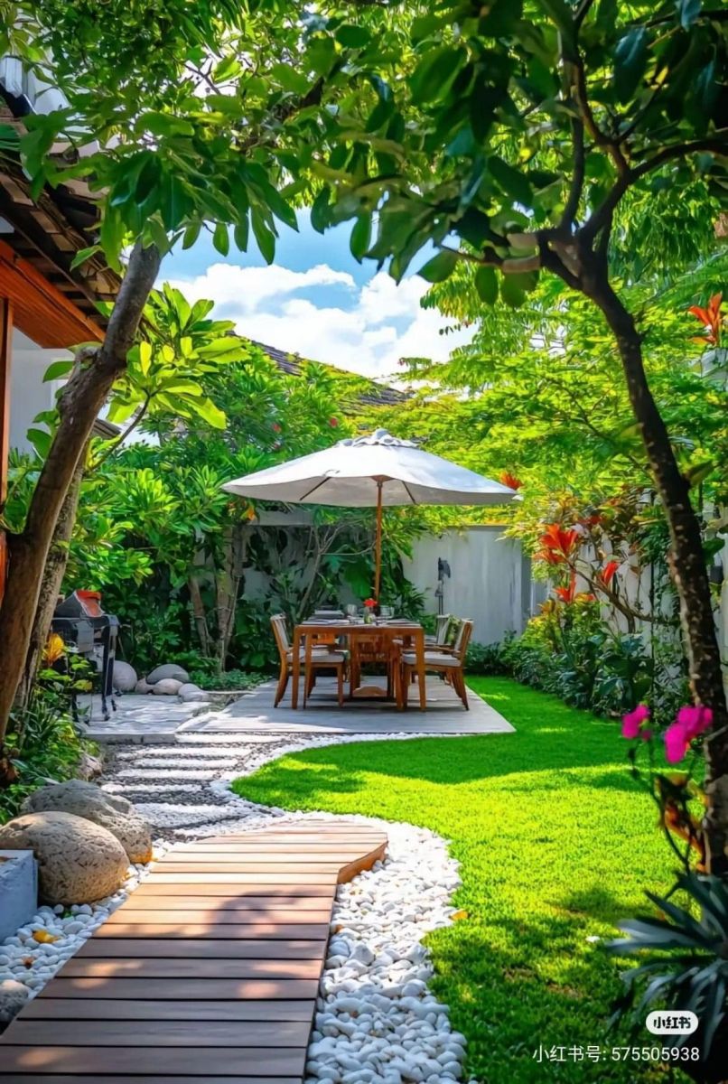 sân vườn phía sau nhà zions